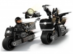 LEGO® DC Comics Super Heroes 76179 - Nahánačka na motorke Batmana a Seliny Kyle